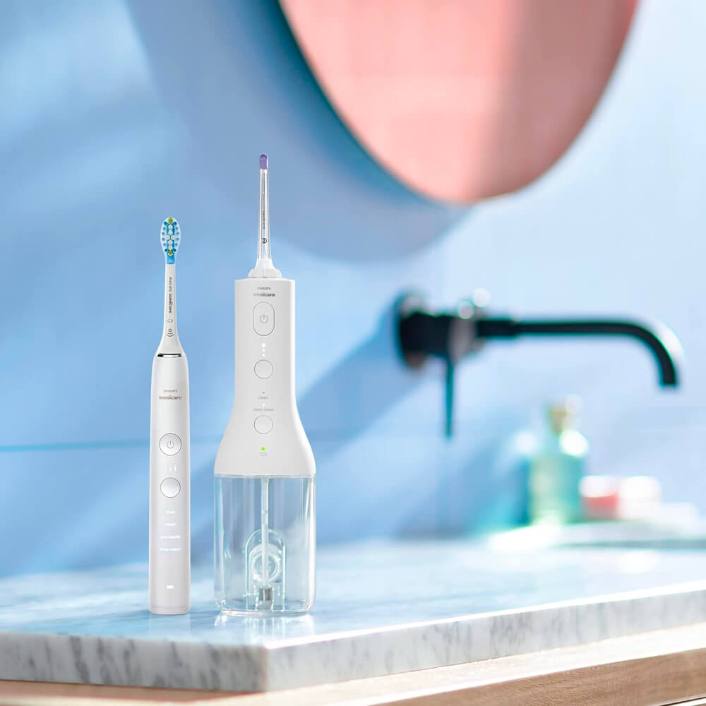Philips Sonicare DiamondClean 9000 HX3886/41 sähköhammasharja + Power Flosser 3000 veeprits (VALGE) – Kuva 4