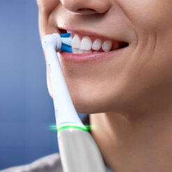 Oral-B iO8 sähköhammasharja White Alabaster (6 režiimi, kiirlaadija) – Kuva 10